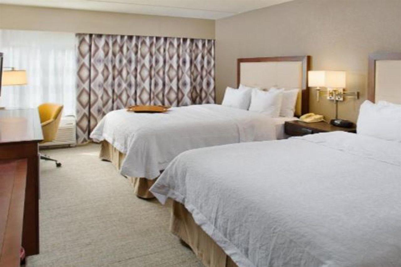 Hampton Inn Philadelphia/Уиллоу-Гров Экстерьер фото