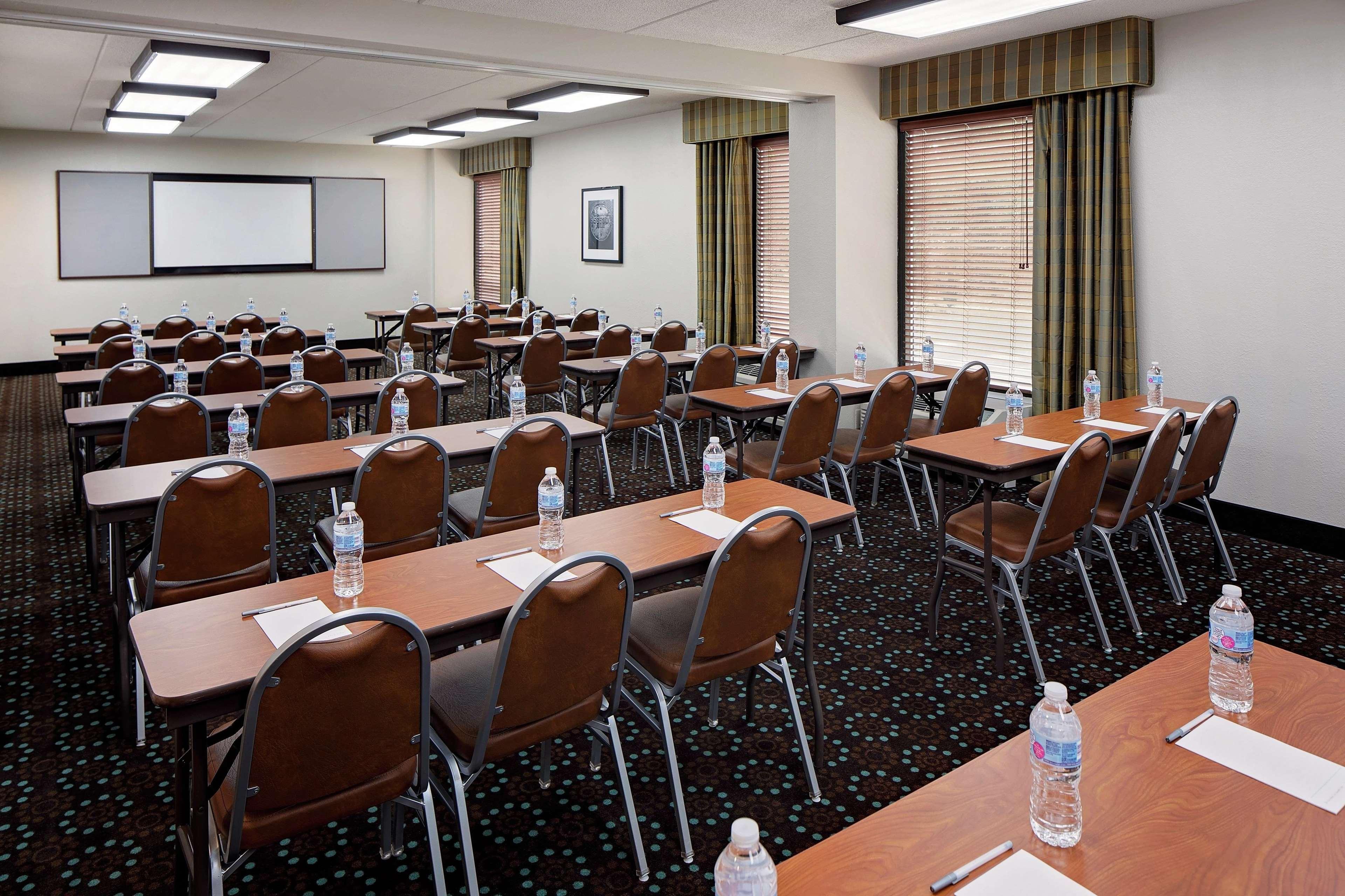 Hampton Inn Philadelphia/Уиллоу-Гров Экстерьер фото
