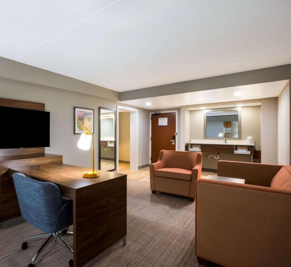 Hampton Inn Philadelphia/Уиллоу-Гров Экстерьер фото