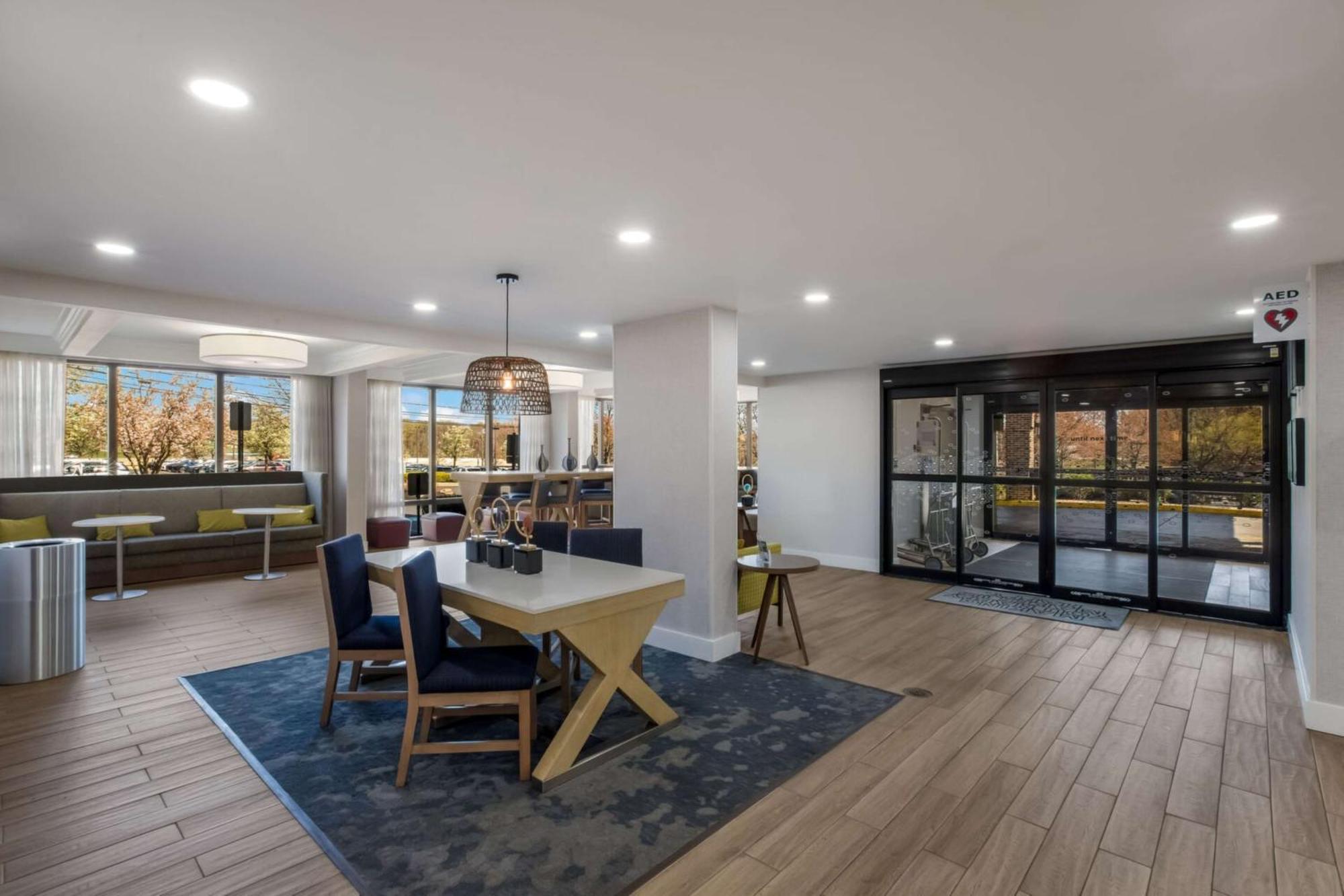 Hampton Inn Philadelphia/Уиллоу-Гров Экстерьер фото